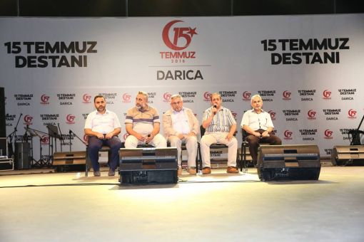  15 Temmuz Programında DARICA KOCAELİ'nde Sahnede Yerimizi Aldık Kocaeli Ak Parti Milletvekili Cemil Yaman, Darıca Kaymakamı Ömer Karaman ve Darıca Belediye Başkanı Şükrü Karabacak Ünal Kaya 