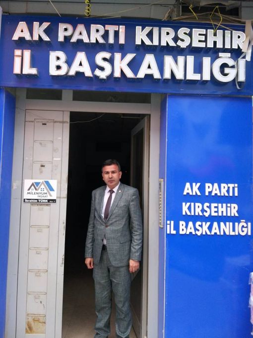  Ak Parti Kırşehir İl Başkanlığına yaptığımız ziyarette, Teşkilat Başkanımız Sayın Berat BIÇAKCI ile sohbet ederek projelerimizi yapacaklarımızı anlattık.ÜNAL KAYA MİLLETVEİKİLİ ADAY ADAYI 