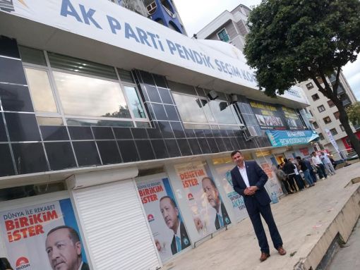 Pendik Ak Parti SKM'de Seçimi Sonucunu İzliyoruz